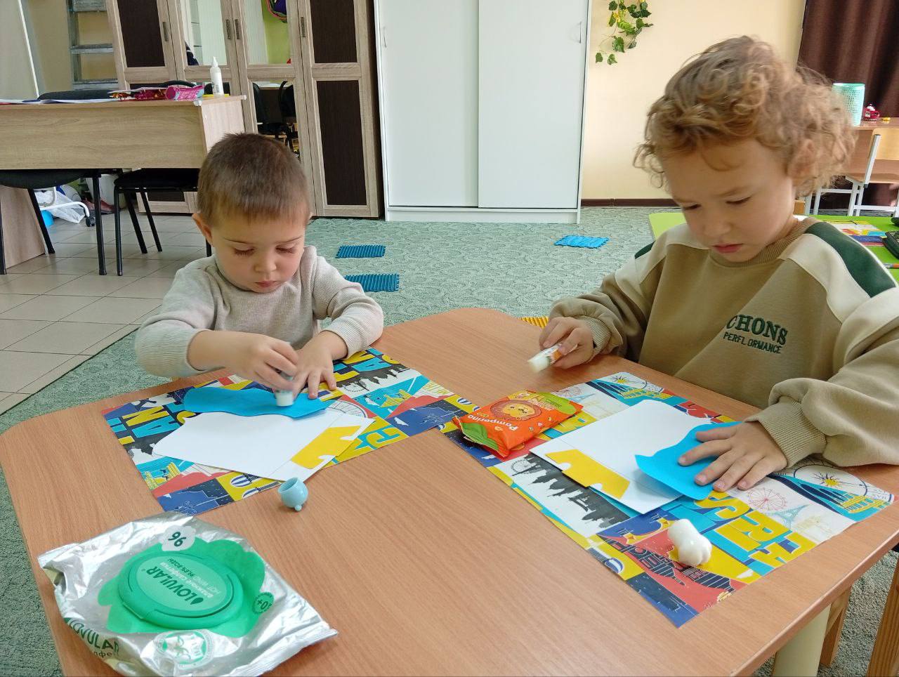 Студия лепки и рисования "Умные ладошки"